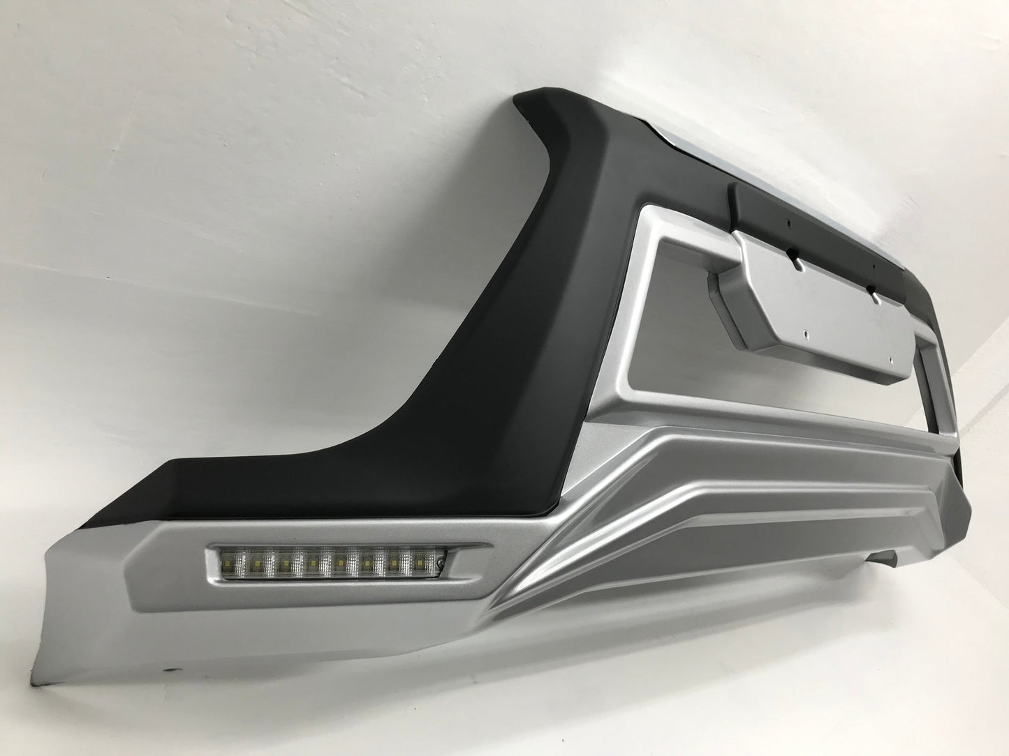 DEFENSA BUMPER GUARD FRONTIER 16-18 C/LED LUZ DE DIA #AM