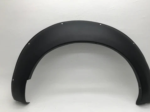 CANTONERAS 6 PULGADAS CON SIMULACION TORNILLO ACABADO TEXTURIZADO 100% PLASTICO FRONTIER / NP300 16-18 4 PZAS #AM